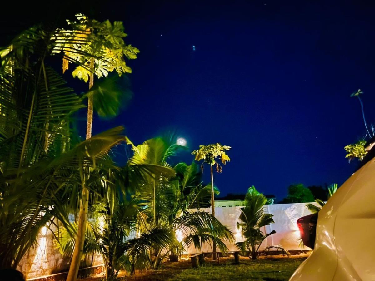 Ratnam Hotel Jaffna Eksteriør billede