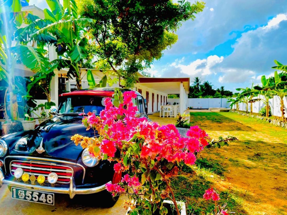 Ratnam Hotel Jaffna Eksteriør billede